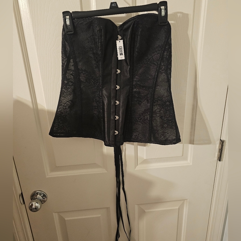 Adore Me NWT Ashoka Corset Black Lace Size 1X